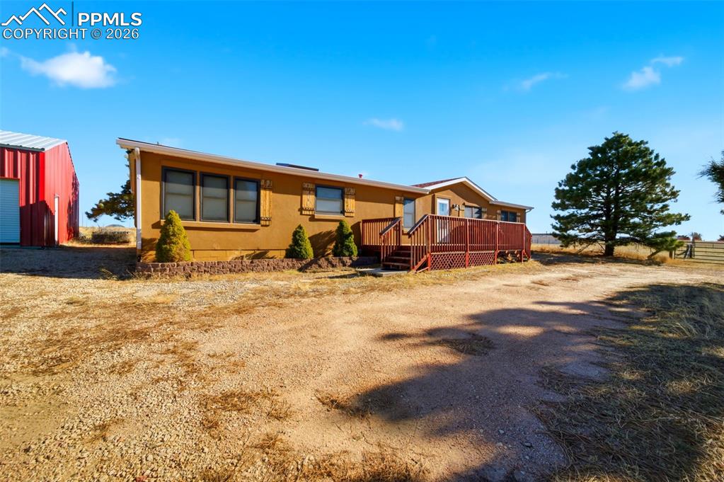 Image 3 of 39: Front of Structure