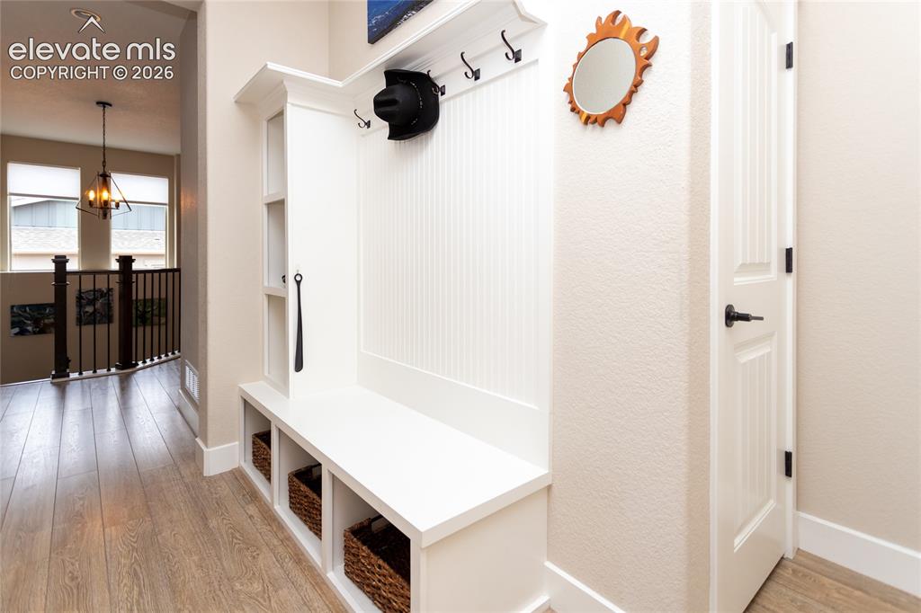 Image 42 of 47: Mud Room