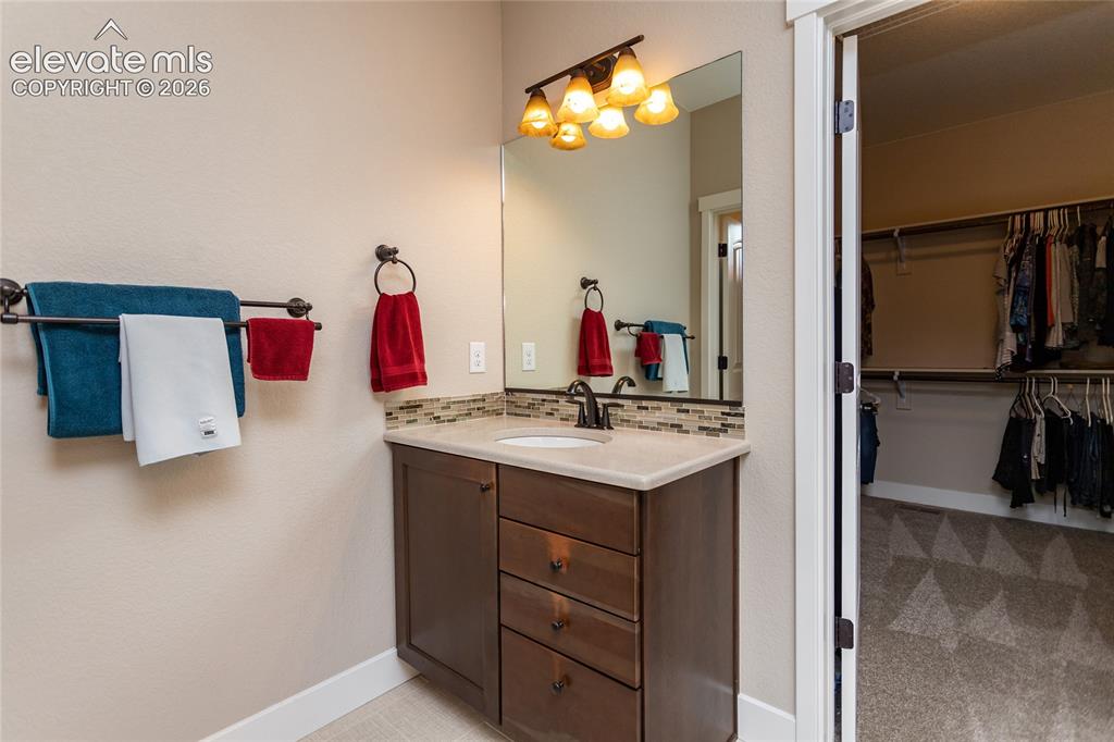 Image 43 of 47: Master Vanity #2