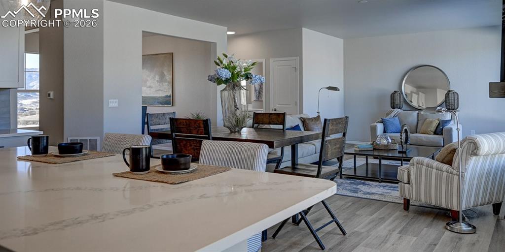 Image 5 of 39: Dining Area