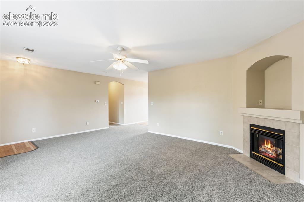 Image 5 of 27: Living Room