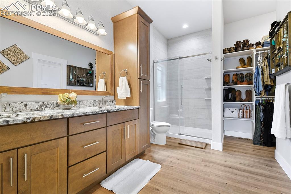 Image 20 of 40: Master Bathroom