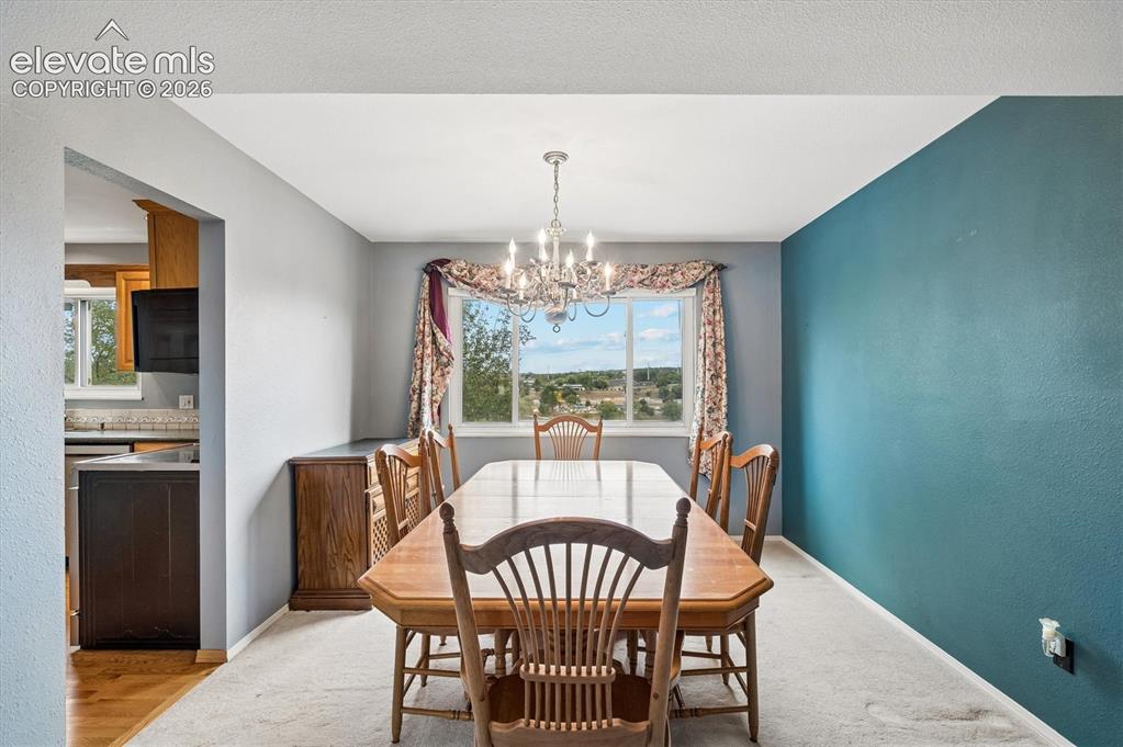 Image 11 of 40: Dining Room