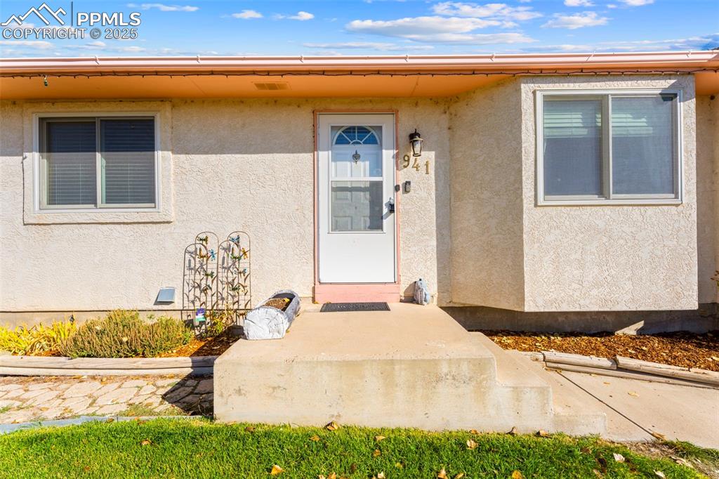 Image 29 of 29: Entry