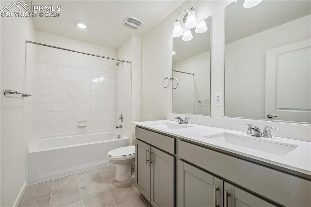 Image 17 of 19: No Description Available