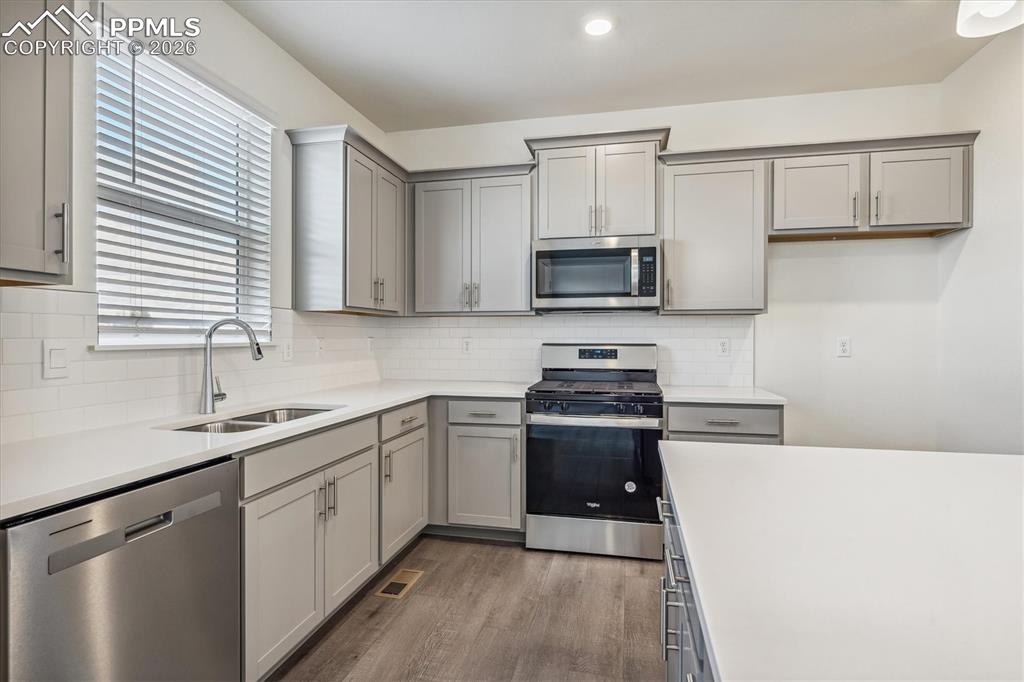 Image 5 of 19: No Description Available