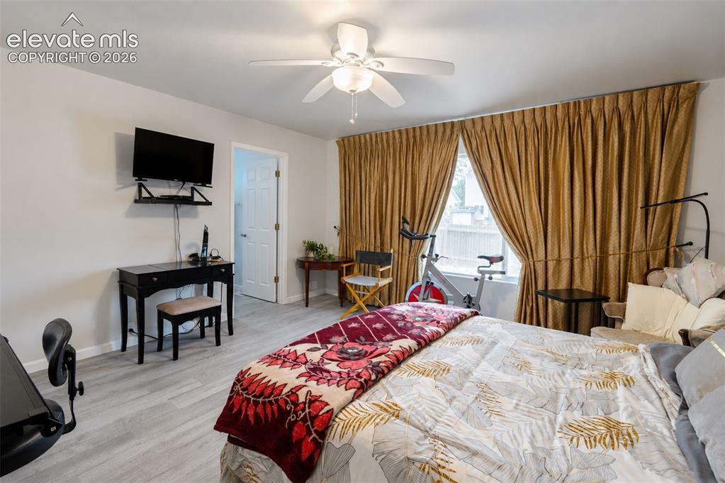 Image 19 of 27: Primary bedroom (3) with walk in closet and ensuite primary bathroom (full)