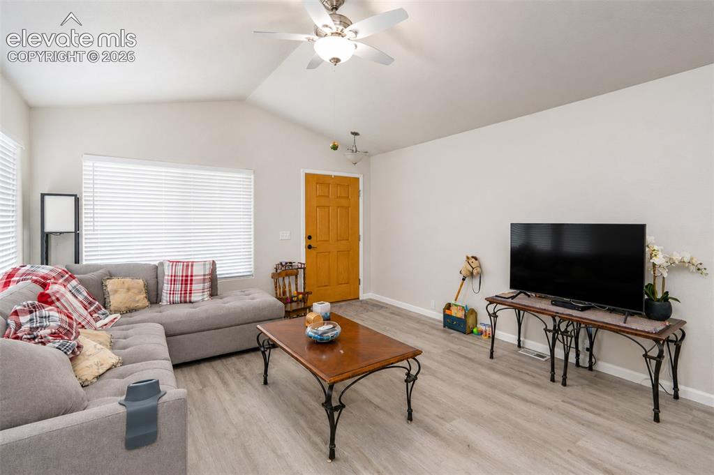 Image 4 of 27: Living Room