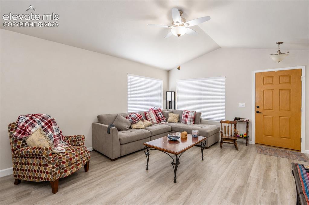Image 5 of 27: Living Room