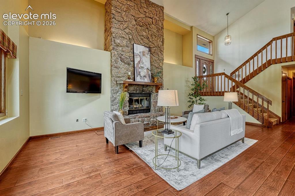 Image 14 of 50: View of the Entry from the Family Room.