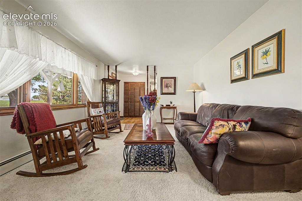 Image 9 of 50: Living Room