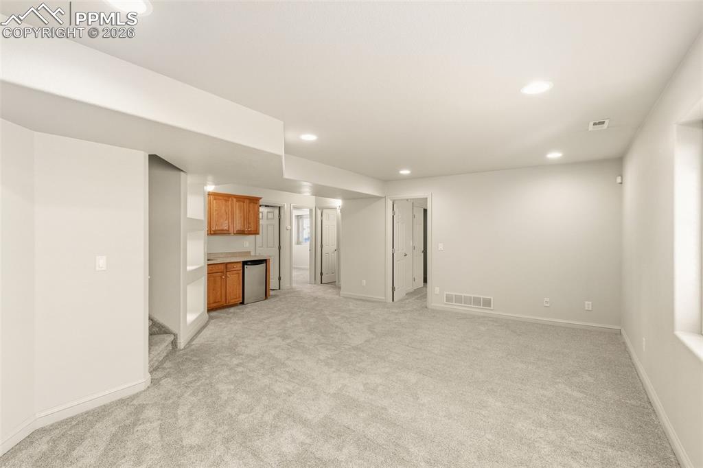 Image 19 of 39: Living Room