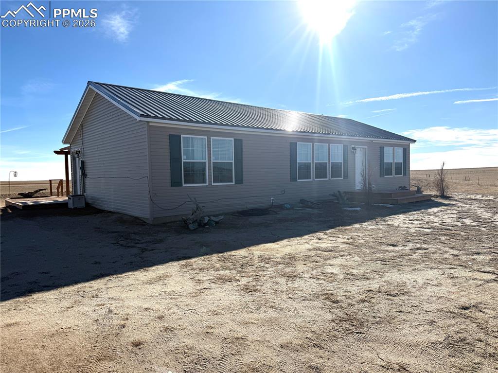 Image 3 of 40: Front of Structure