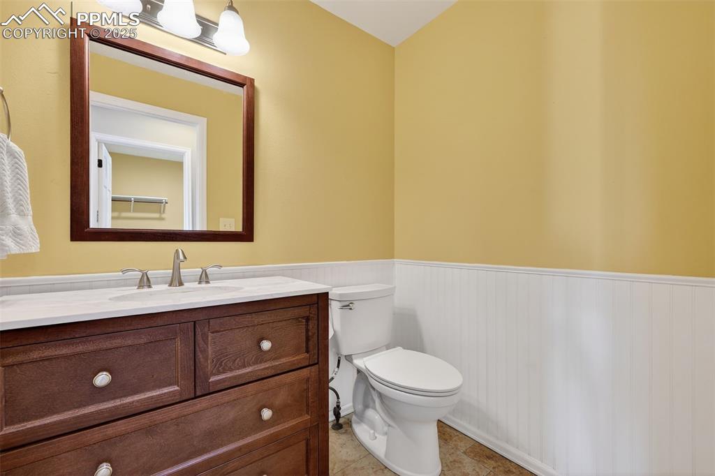 Image 24 of 46: Bathroom