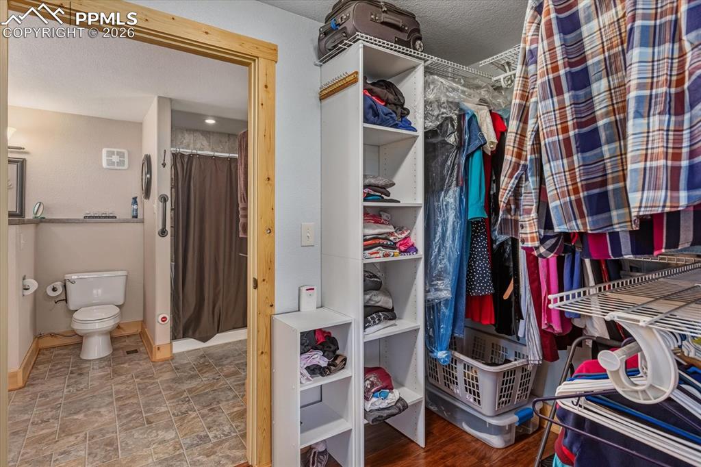 Image 30 of 49: Closet