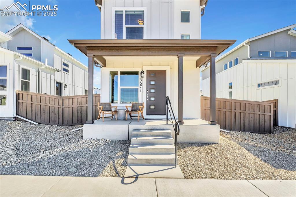 Image 3 of 29: Front of Structure