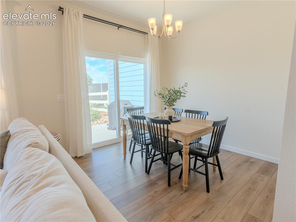 Image 10 of 46: Dining Area