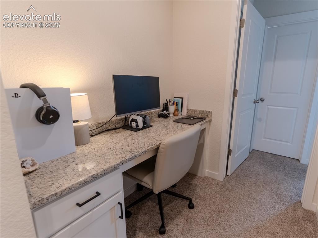 Image 17 of 46: Office