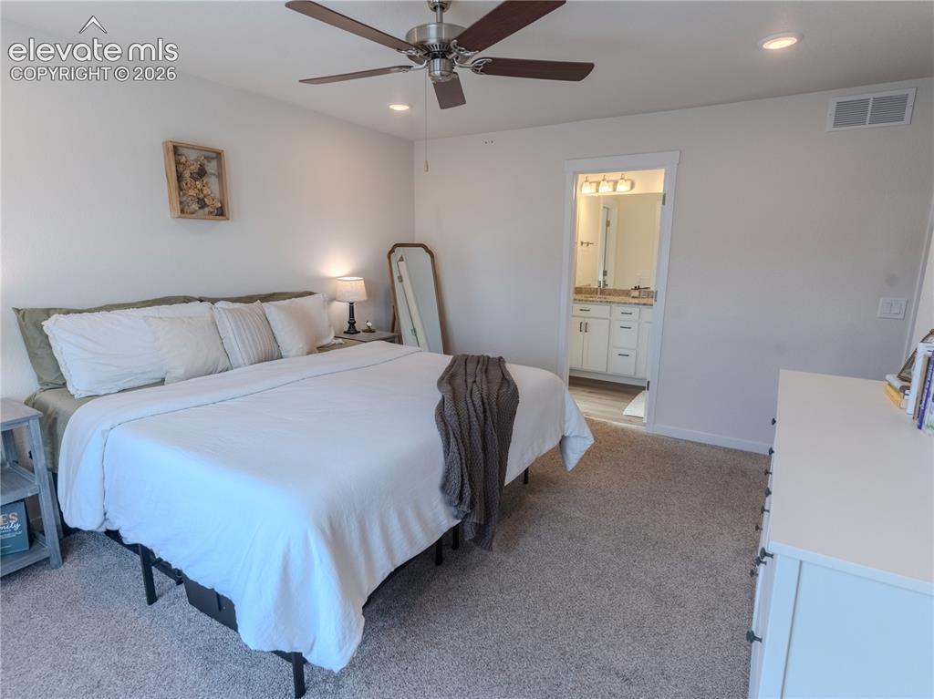 Image 22 of 46: Master Bedroom