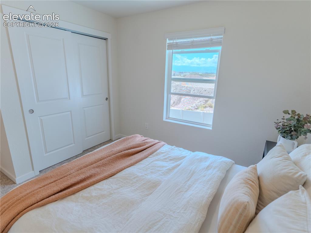 Image 31 of 46: Bedroom