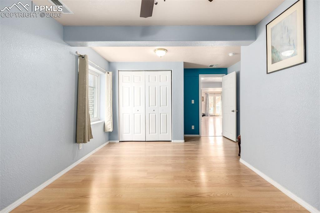 Image 30 of 42: Bedroom