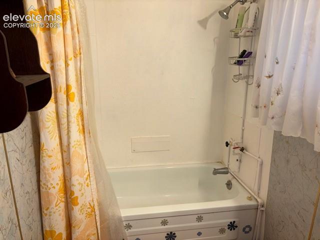 Image 11 of 29: Bathroom