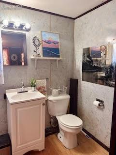 Image 21 of 29: Bathroom