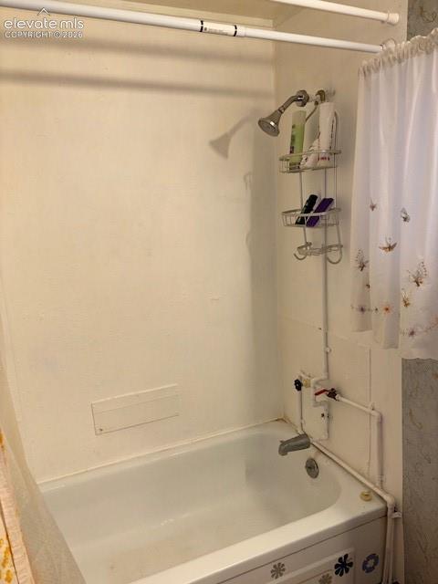 Image 7 of 29: Bathroom