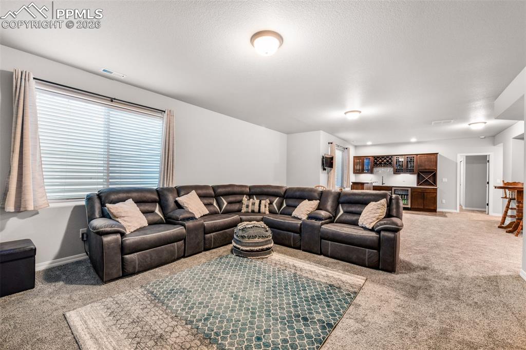 Image 28 of 50: Kitchen