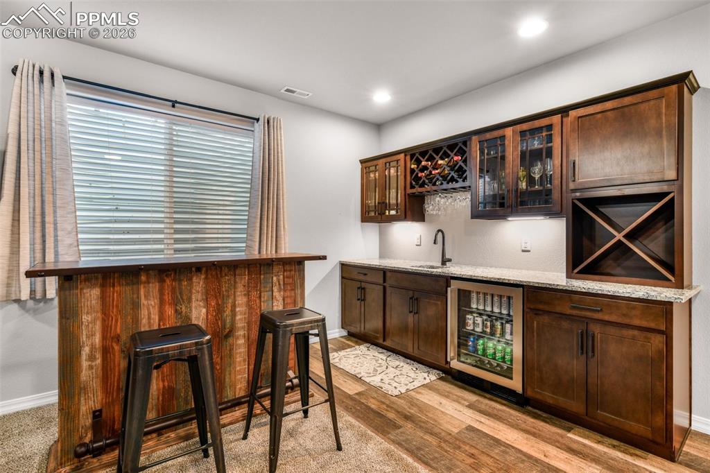 Image 30 of 50: Living Room