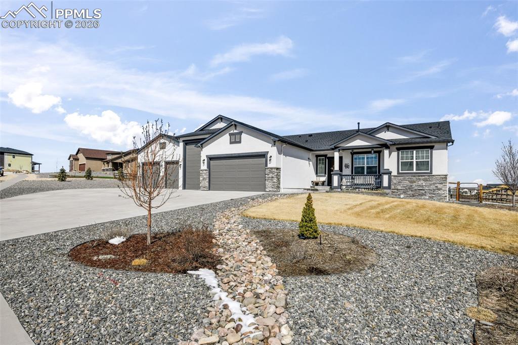 Image 42 of 50: Back of Structure