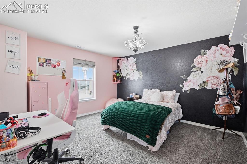 Image 25 of 37: Bedroom