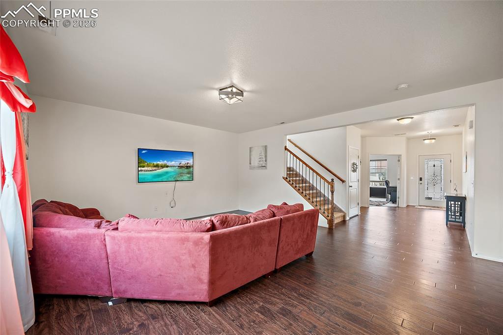 Image 14 of 37: Living Room