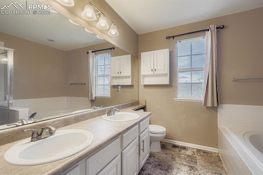 Image 17 of 27: Master Bathroom