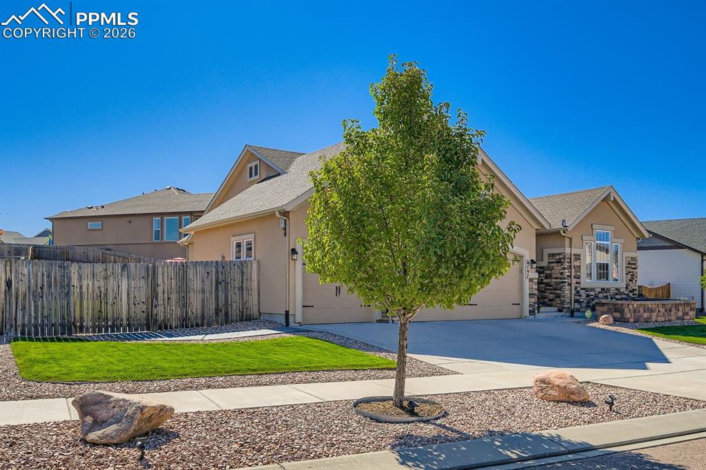 Image 29 of 33: Truly move-in ready—care and pride of ownership shine through every part of