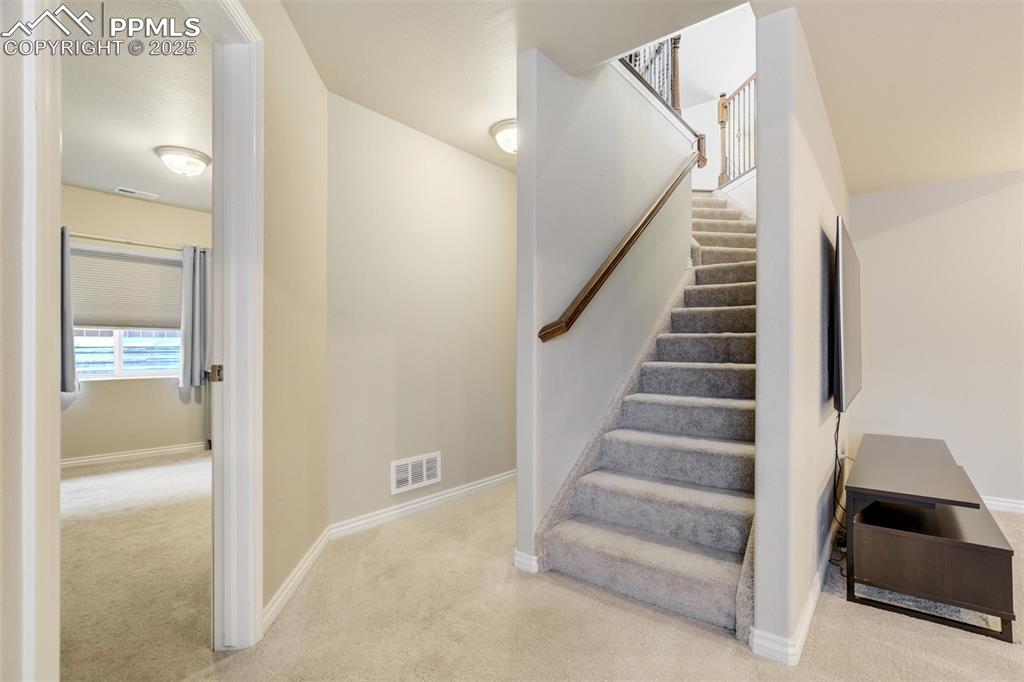 Image 22 of 42: Family Room