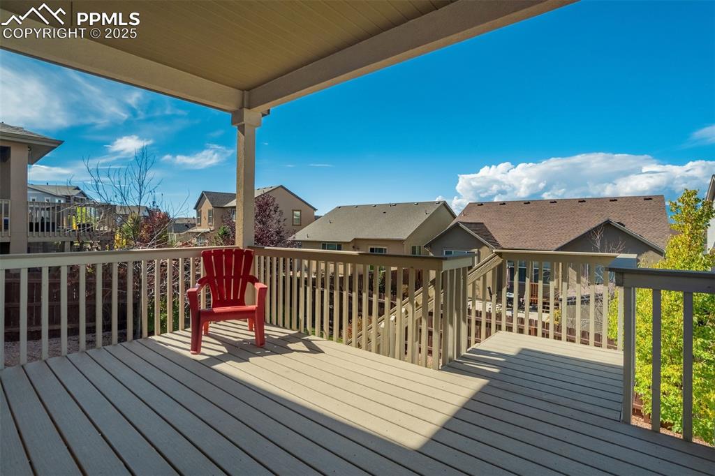 Image 36 of 42: Deck