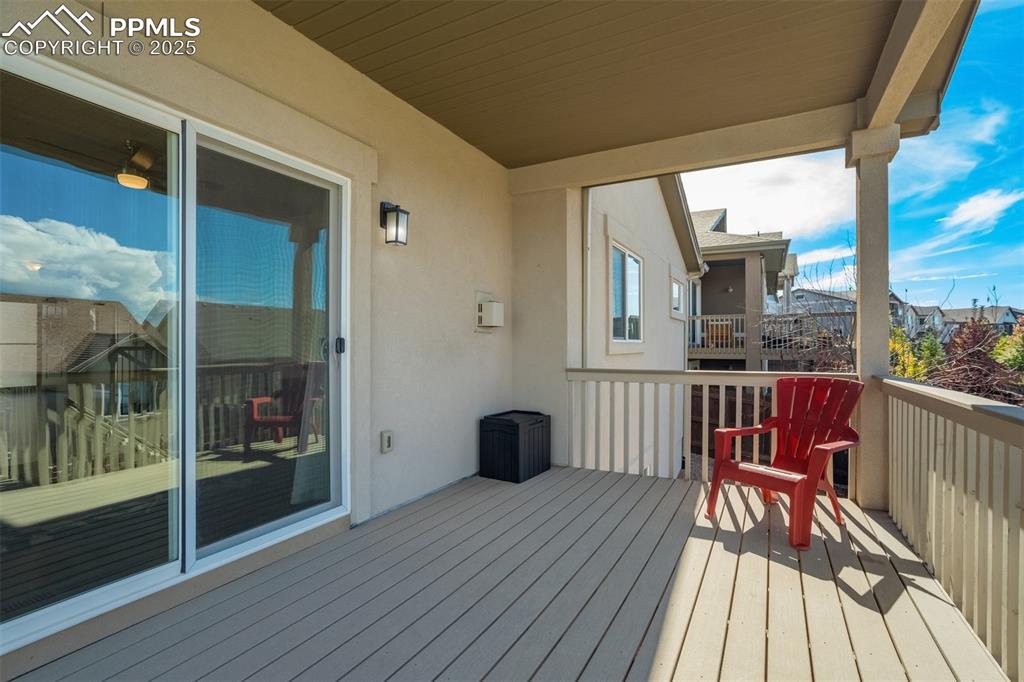 Image 37 of 42: Deck