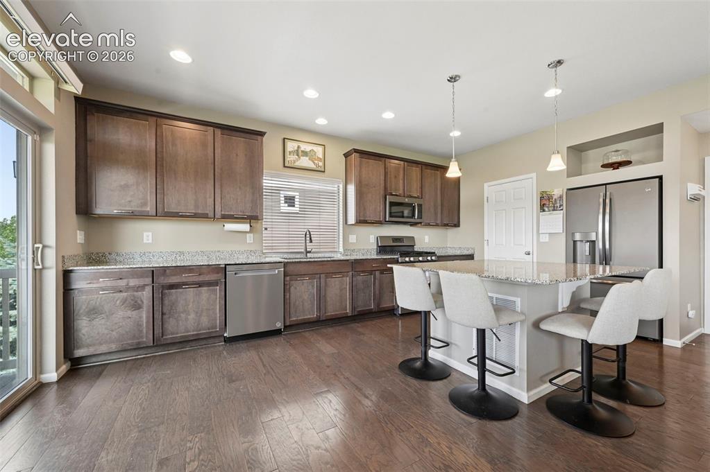 Image 12 of 41: Kitchen