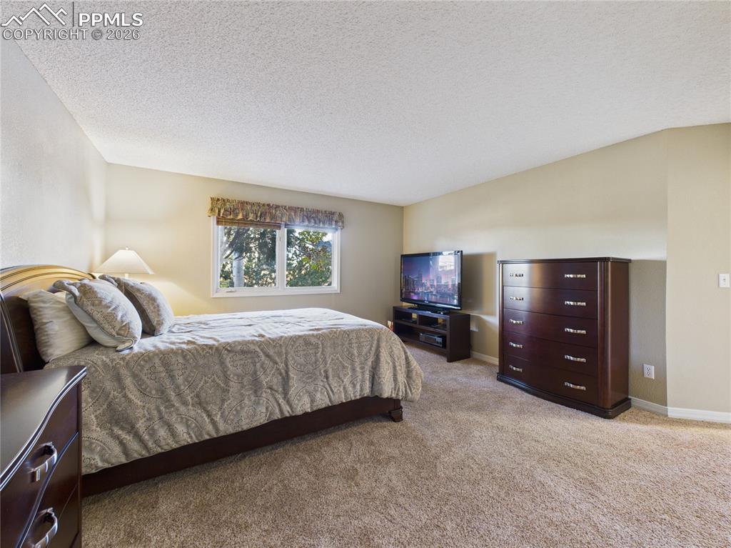 Image 21 of 39: Bedroom