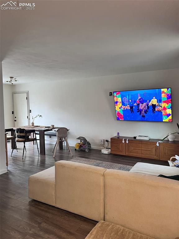 Image 5 of 12: Living Room
