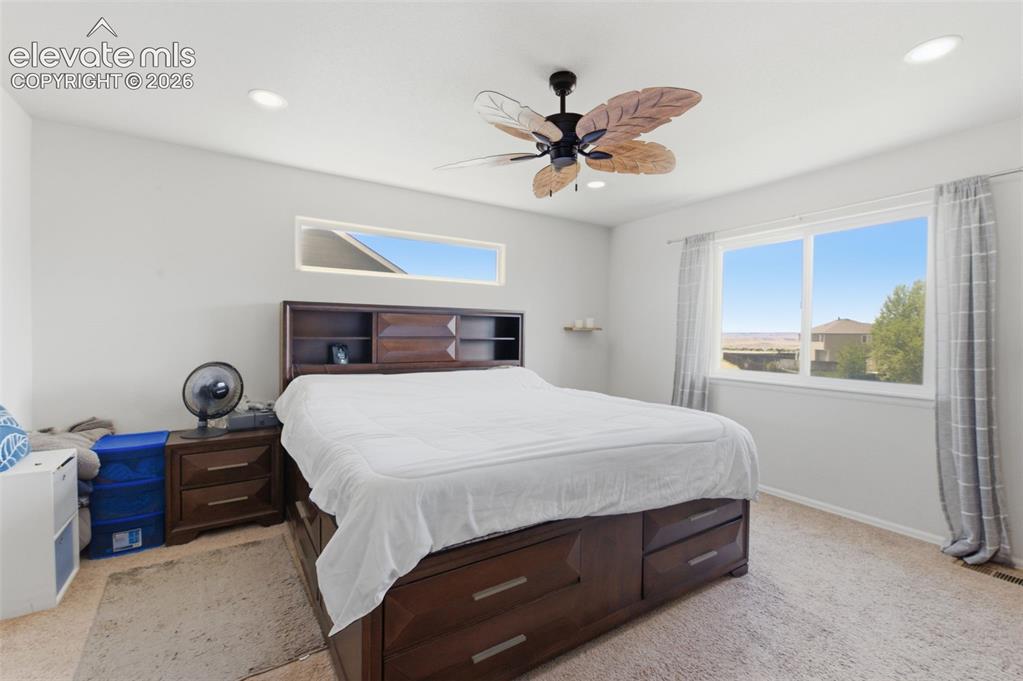 Image 19 of 48: Bedroom