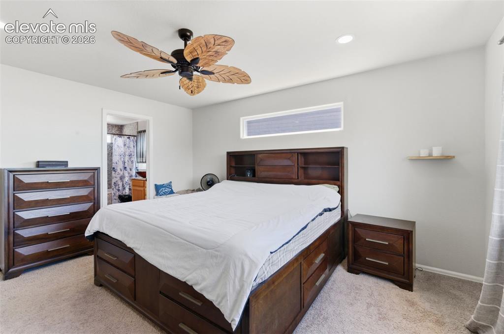 Image 21 of 48: Bedroom