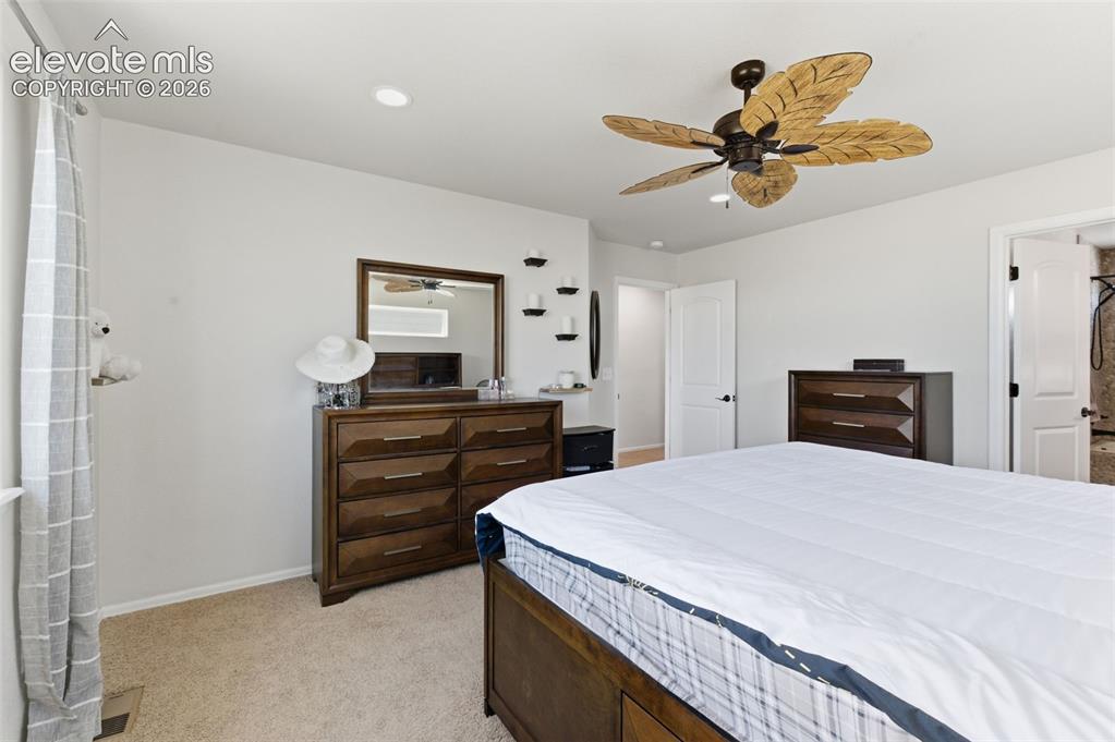 Image 22 of 48: Bedroom