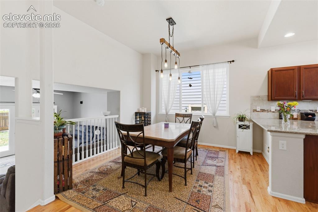 Image 6 of 48: Dining Area
