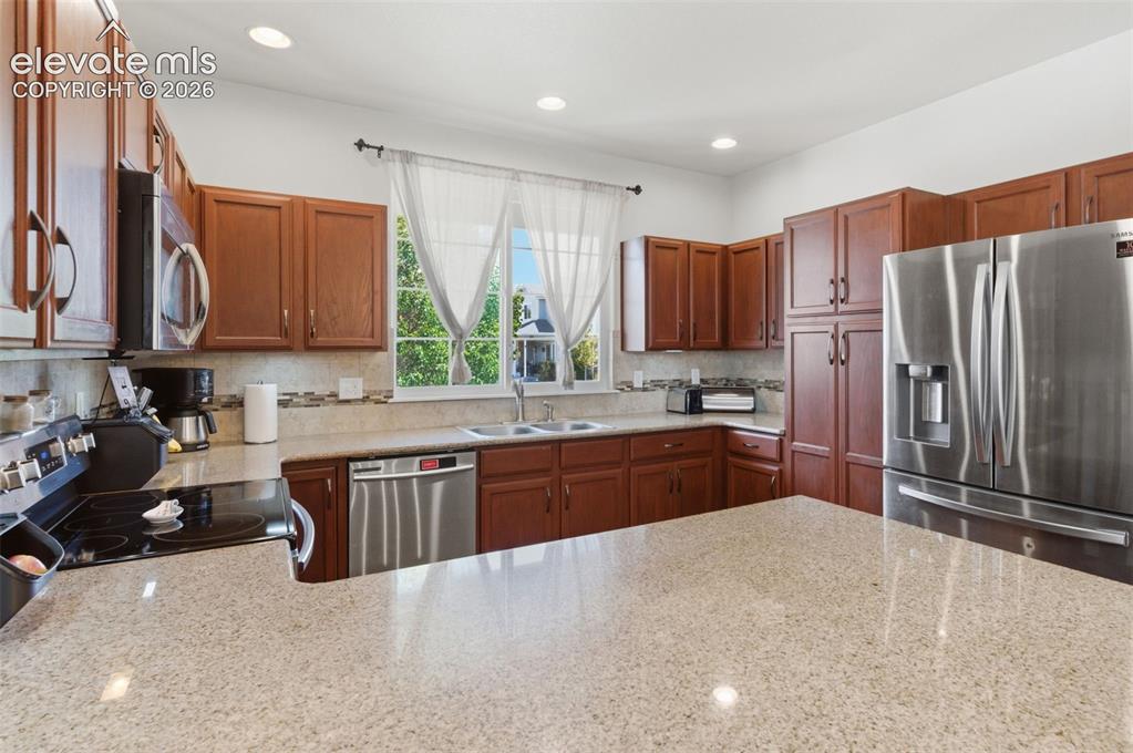 Image 8 of 48: Kitchen