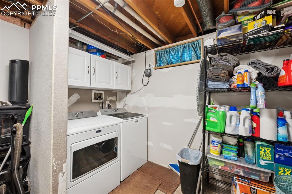 Image 17 of 26: Laundry