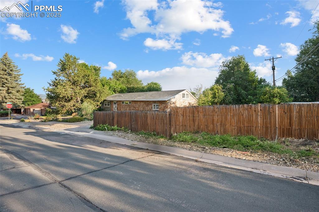 Image 22 of 26: Side of Structure