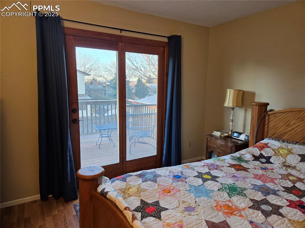 Image 9 of 25: Bedroom