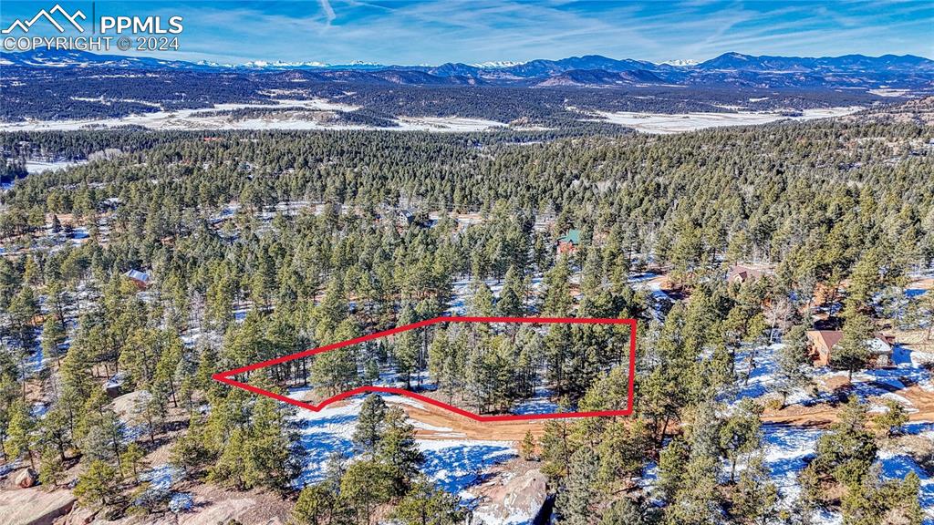 Image 15 of 34: Lines are an approximate and NOT a survey